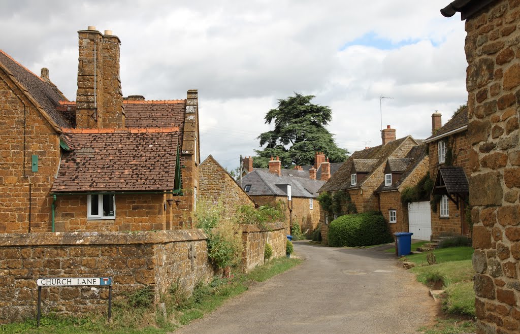 Church Lane, Hanwell, Oxfordshire by Roger Sweet