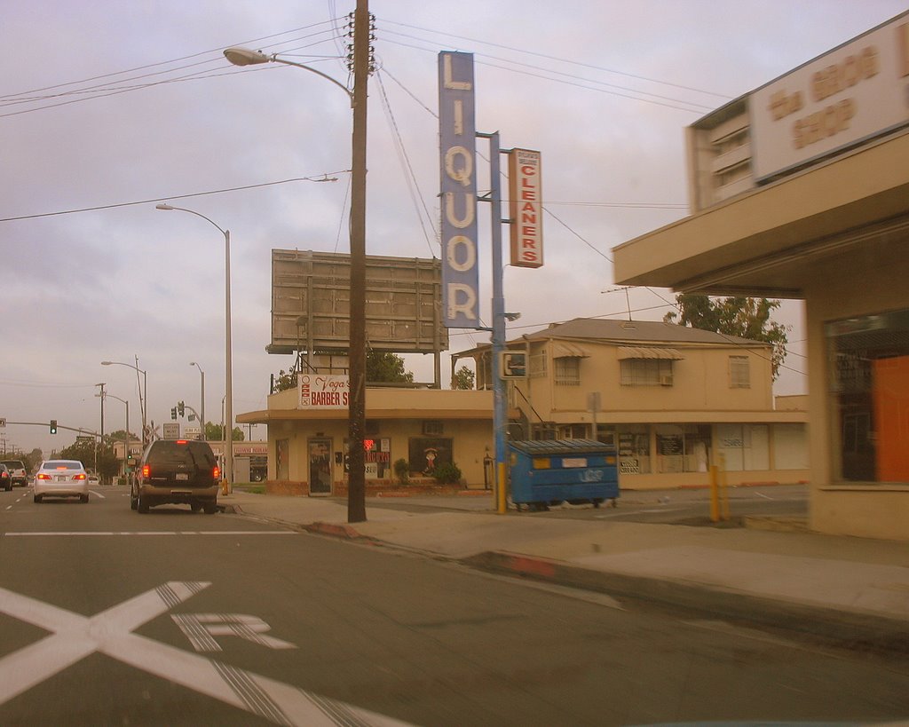 Liquor store by sarielantro