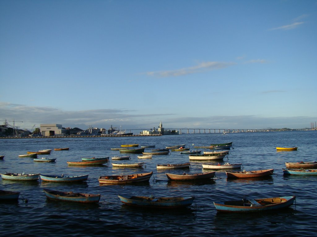 Entardecer na Baía de Guanabara by ADILSON REZENDE-ARS