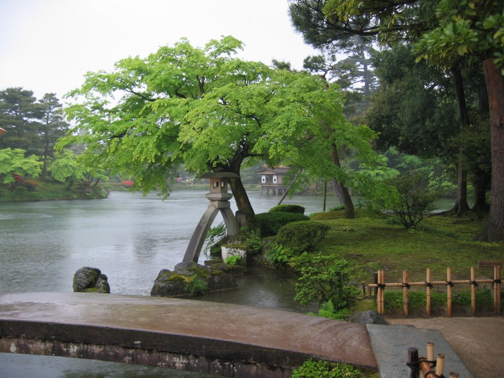 兼六園 虹橋・琴軫灯篭・内橋亭 by 113115