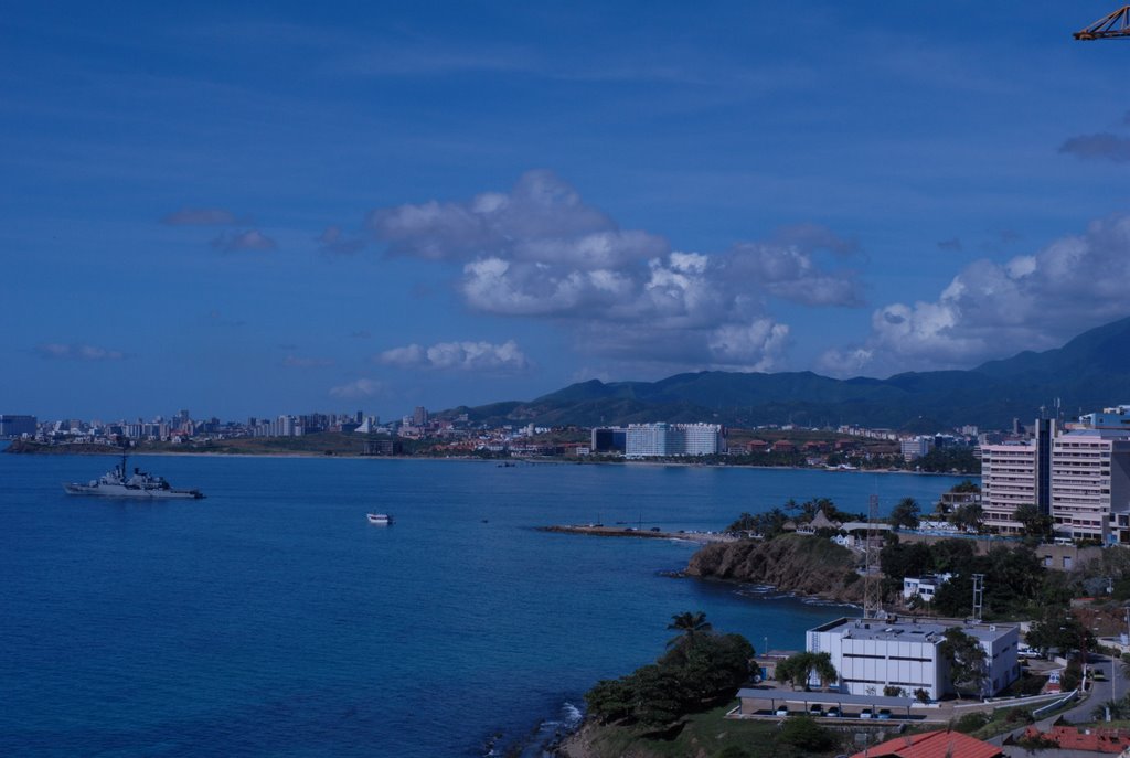 Bahía de Pampatar, Isla de Margarita by Miguel A. Trujillo L…