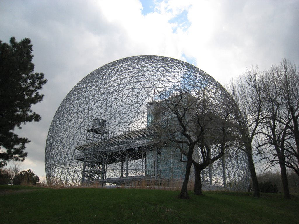 Biosphere érigée pour l'expo de 1967 by ☮Ronan 60 countries☮