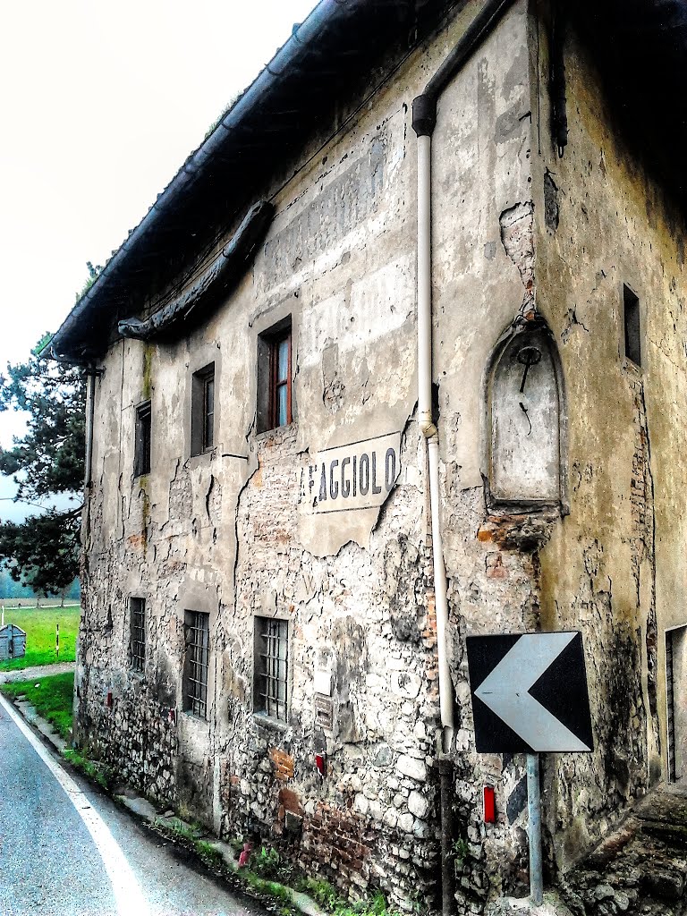 L'Osso di balena by bacogi*luigicappetti