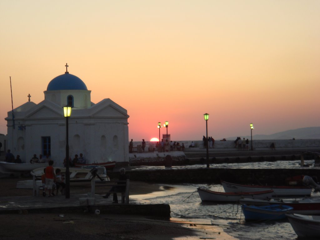 Mykonos sunset by turhanakman