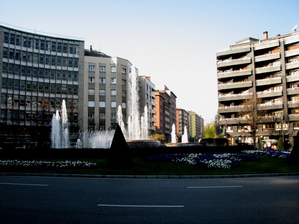 Plaza de América-1. Oviedo. Principado de Asturias. by Valentin Enrique Fer…