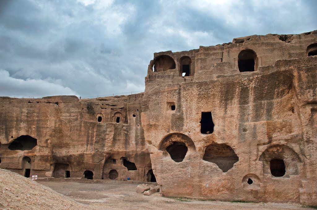 Dara Ruins (Ancient City of Dara), Oğuz (Dara) Village, Mardin by Seref Halicioglu