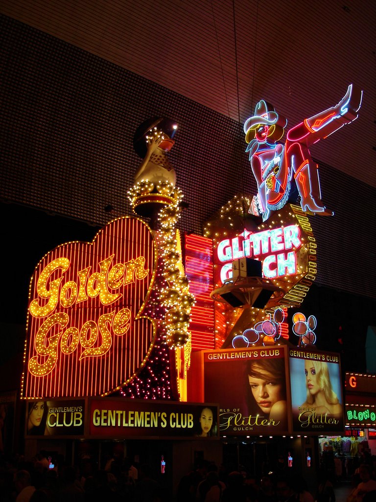 Golden Goose Fremont street by John Groen