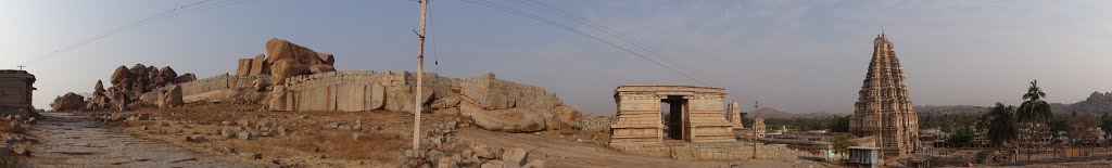 Panorama of Vrupaaksha Temple ವ್ರುಪಾಕ್ಷಾ ದೇವಾಲಯ ದೃಶ್ಯಾವಳಿ விருபாக்ஷா கோயில் பரந்த காட்சி वृपाक्षा मंदिर की व्यापक दृष्टिकोण -Hampi ಹಂಪಿ ஹம்பி హంపి হাম্পিত ഹംപി ହମ୍ପି ਹਮ੍ਪੀ હામ્પિहम्पी ဟမ္ပီး ཧམྤི හම්පි- หำปี- ຫະມປິ -ហាមផិ- 함피-ハンピ-亨比- هامبي האַמפּי- Համփի- Χαμπή- Хампи- 0895. by dhanasekarangm